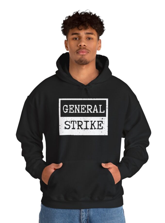 General Strike Unisex Heavy Blend™ Hooded Sweatshirt (Dark)
