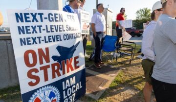 Boeing Machinists Strike in St. Louis: